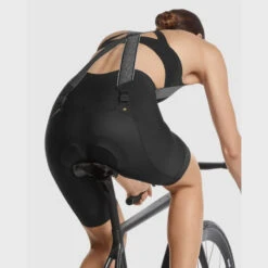 Assos UMA GTV Bib Short C2 Cuissard Femme 16 Assos UMA GTV Bib Short C2 Cuissard Femme -Vélo Pièces Magasin assos uma gtv bib short c2 cuissard femme bib pants 1210238 3 43002 6