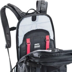 Evoc FR Protector Trail Unlimited 20L -Vélo Pièces Magasin evoc fr protector trail unlimited 20l backpacks 100103105 4250450721284 3 379 5
