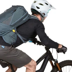 Thule Rail 18L Sac D'hydratation -Vélo Pièces Magasin thule rail 18l sac dhydratation backpacks 3204482 3 39462 6